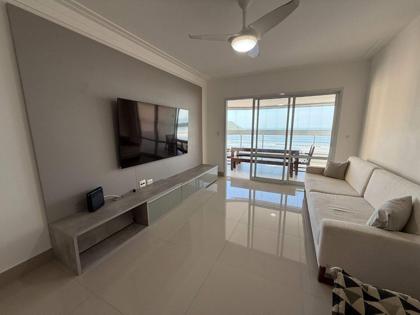 Apartamento à venda no Canto do Forte: 