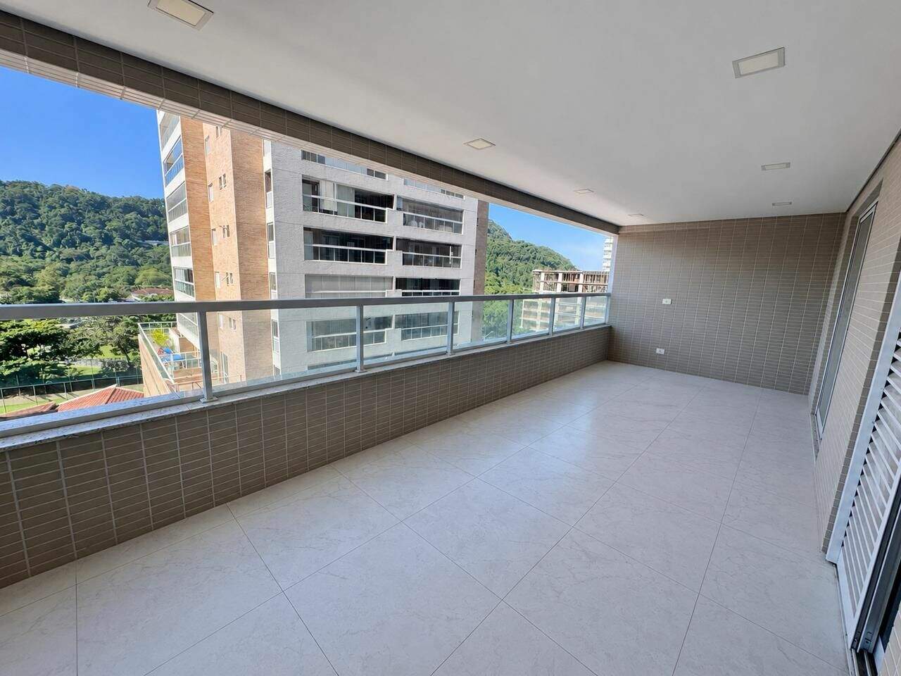 Apartamento à venda no Canto do Forte: 