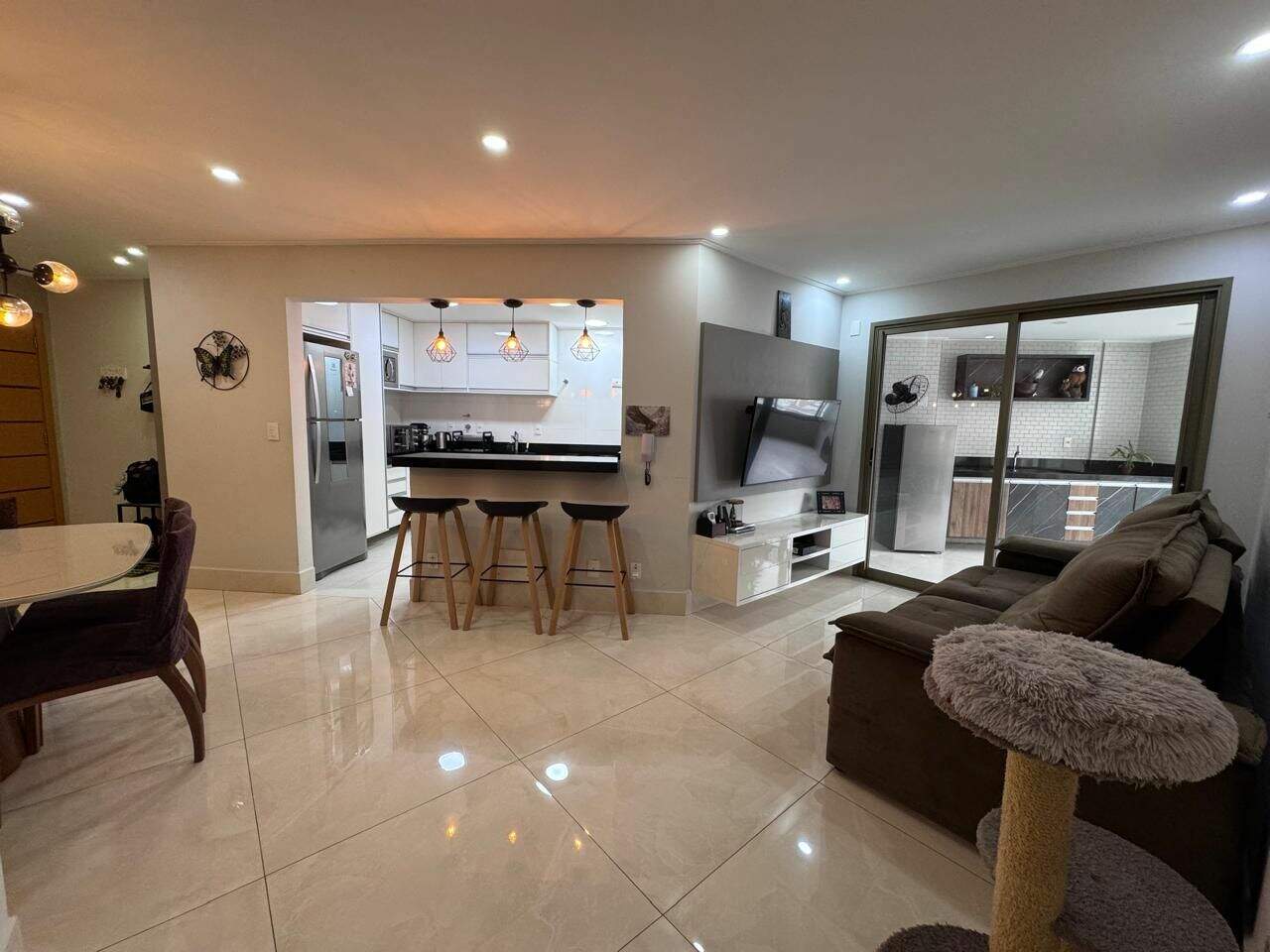 Apartamento à venda no Canto do Forte: 
