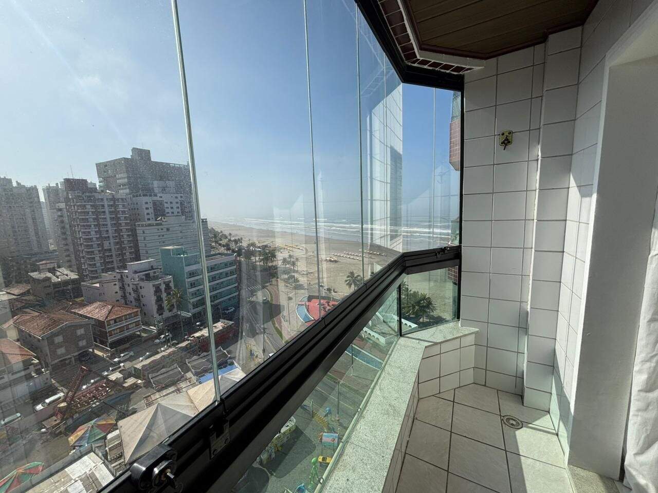 Apartamento à venda no Ocian: 