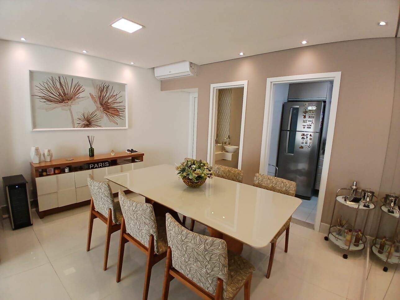 Apartamento à venda no Canto do Forte: 