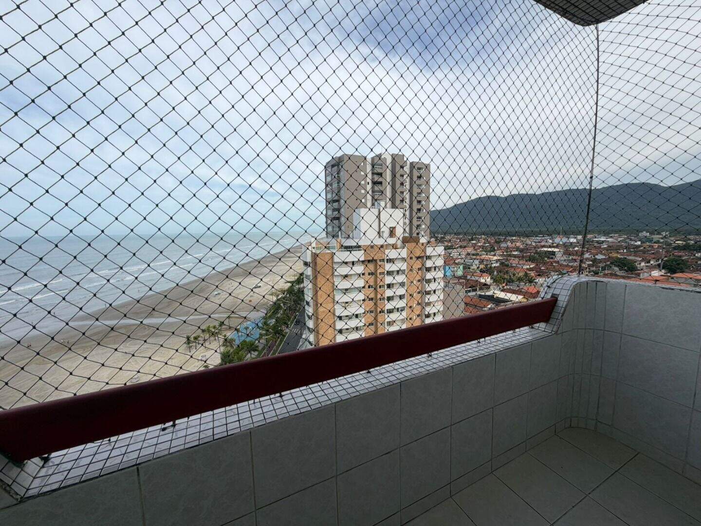 Apartamento à venda no Real: 
