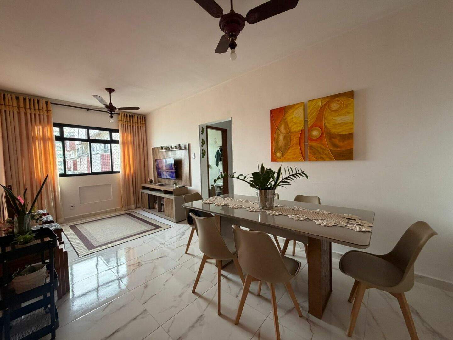 Apartamento à venda no Tupi: 