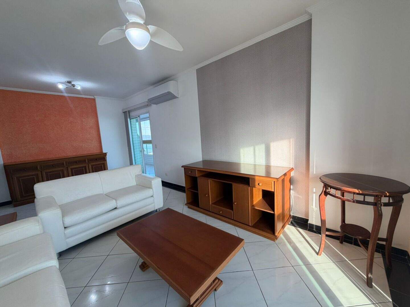 Apartamento à venda no Tupi: 