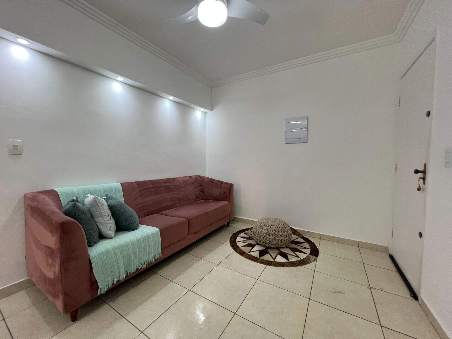 Apartamento à venda no Canto do Forte: 