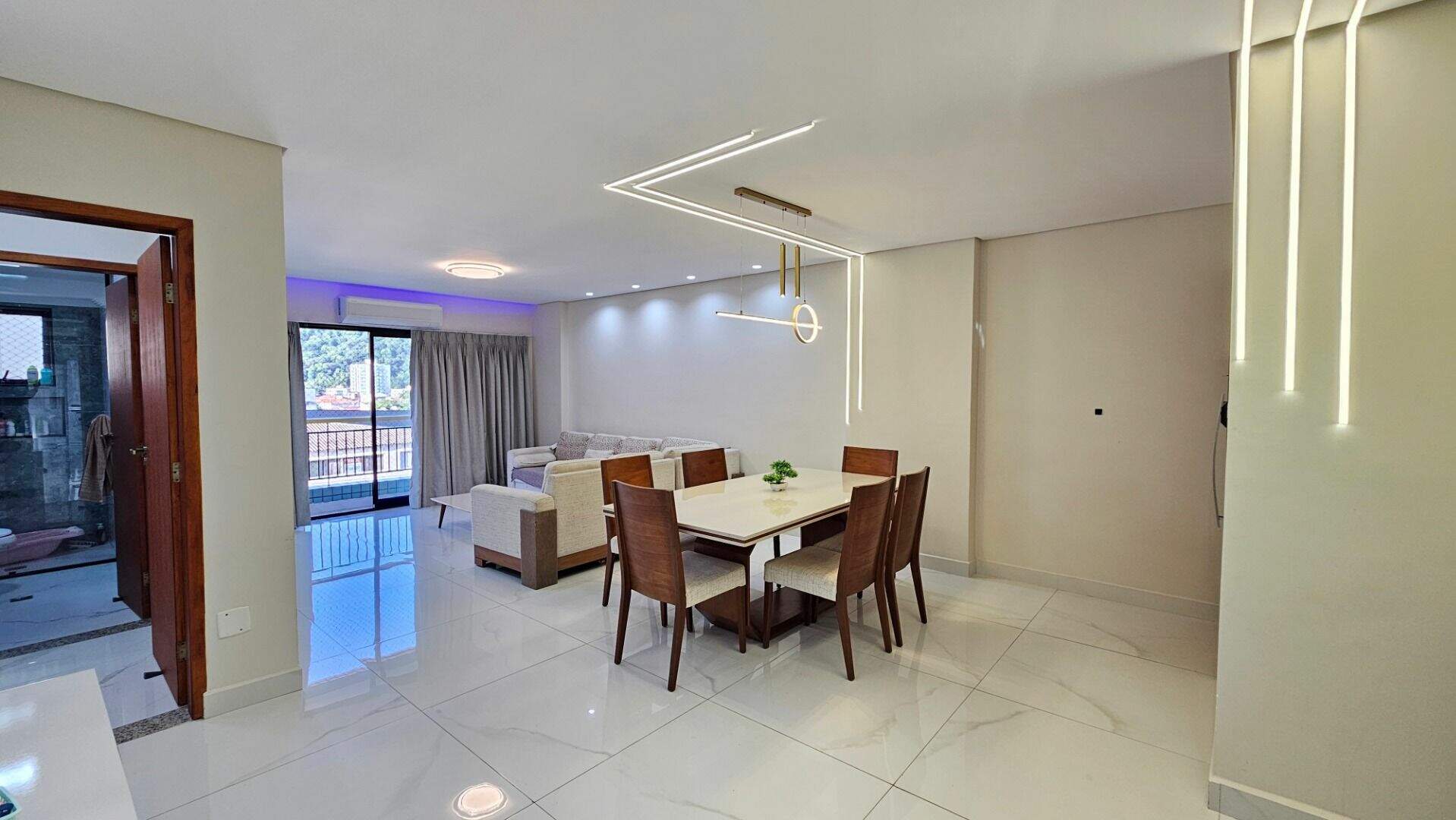 Apartamento à venda no Canto do Forte: 