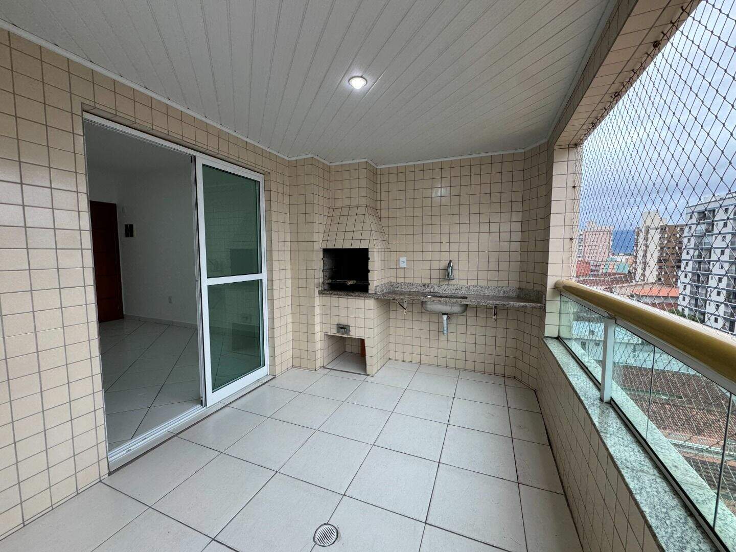 Apartamento à venda no Ocian: 