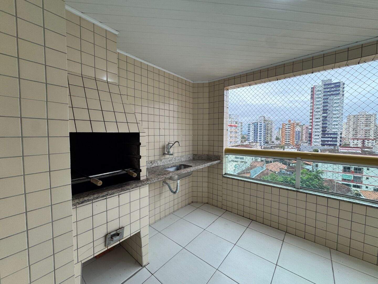 Apartamento à venda no Ocian: 