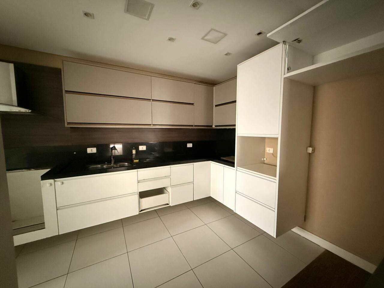 Apartamento à venda no Aviação: 