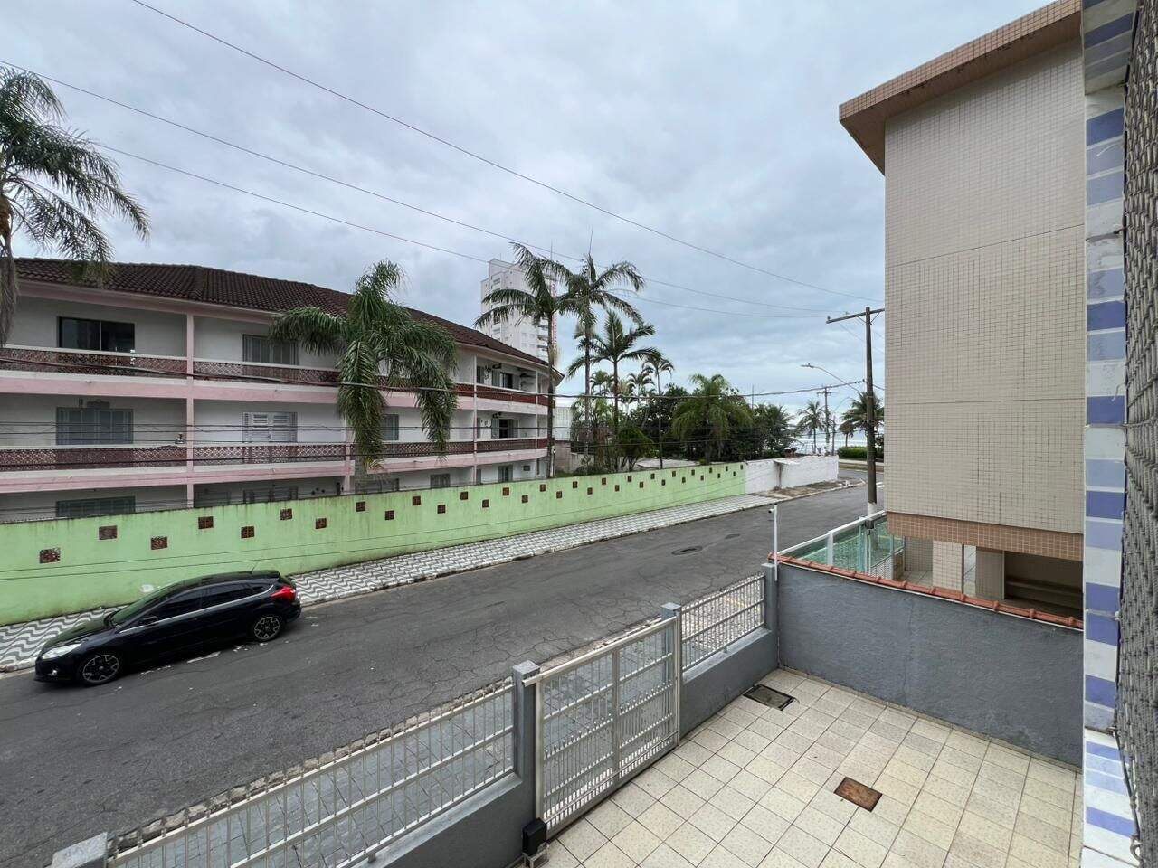 Apartamento à venda no Solemar: 