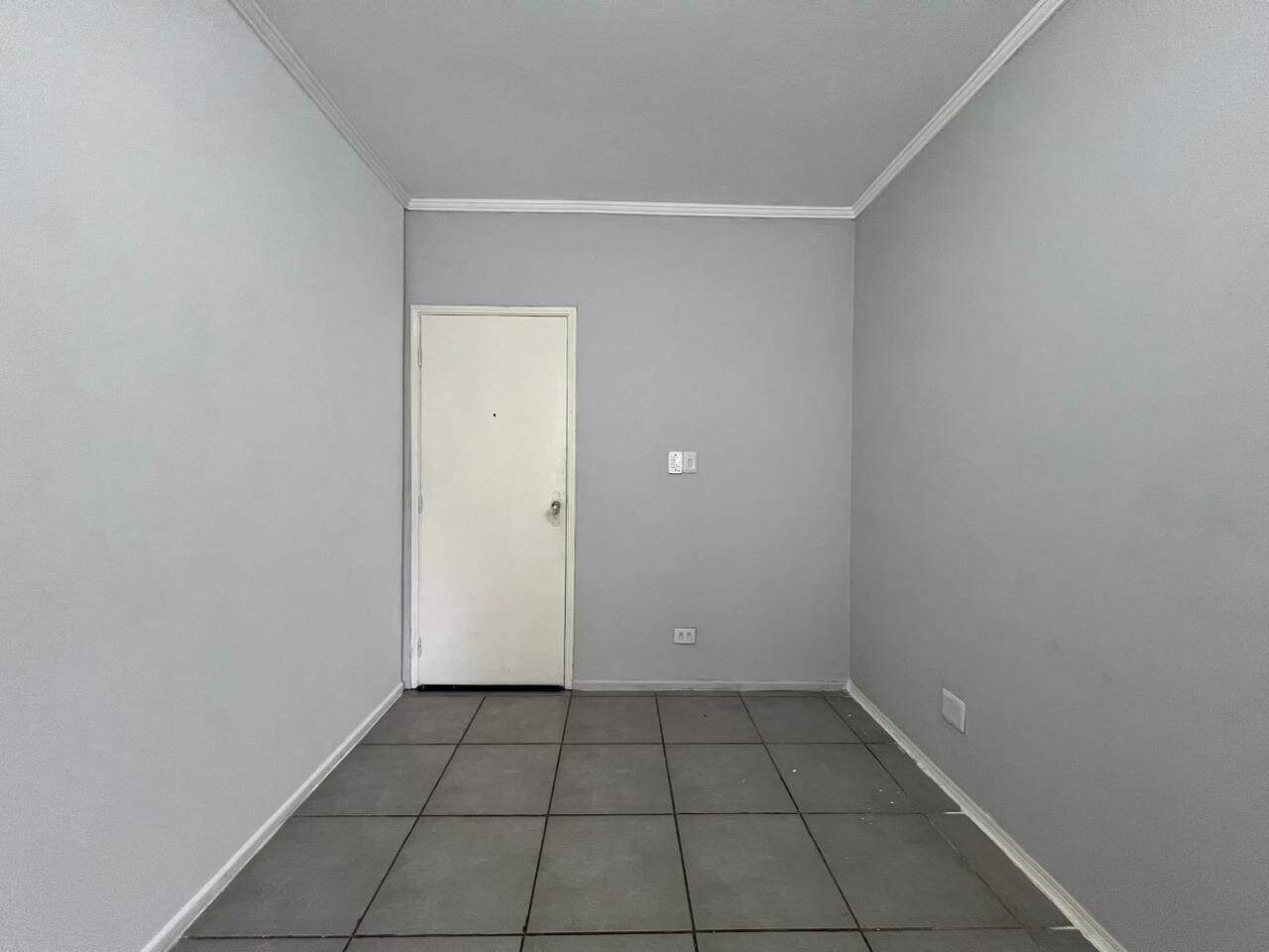 Apartamento à venda no Solemar: 