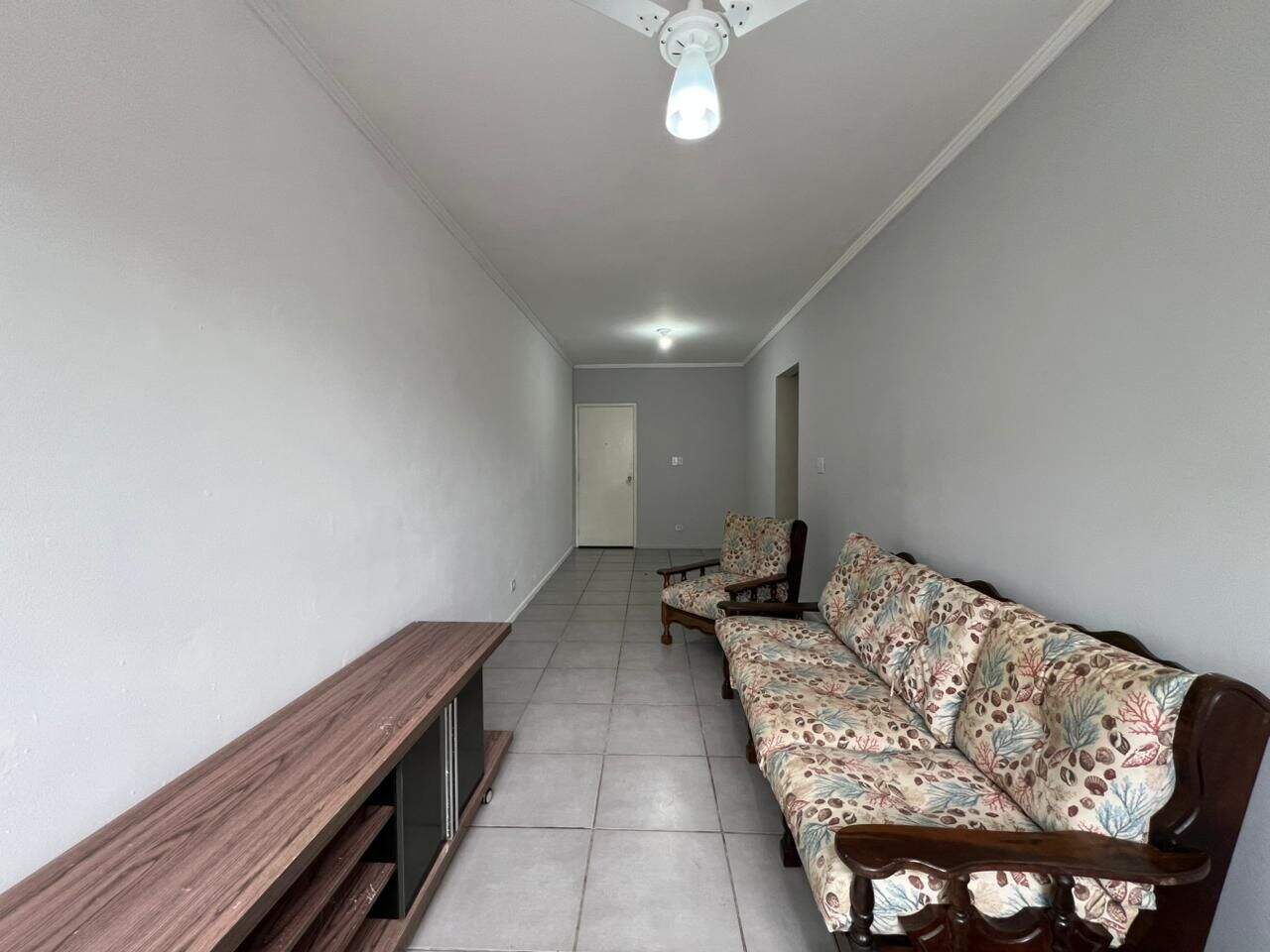 Apartamento à venda no Solemar: 