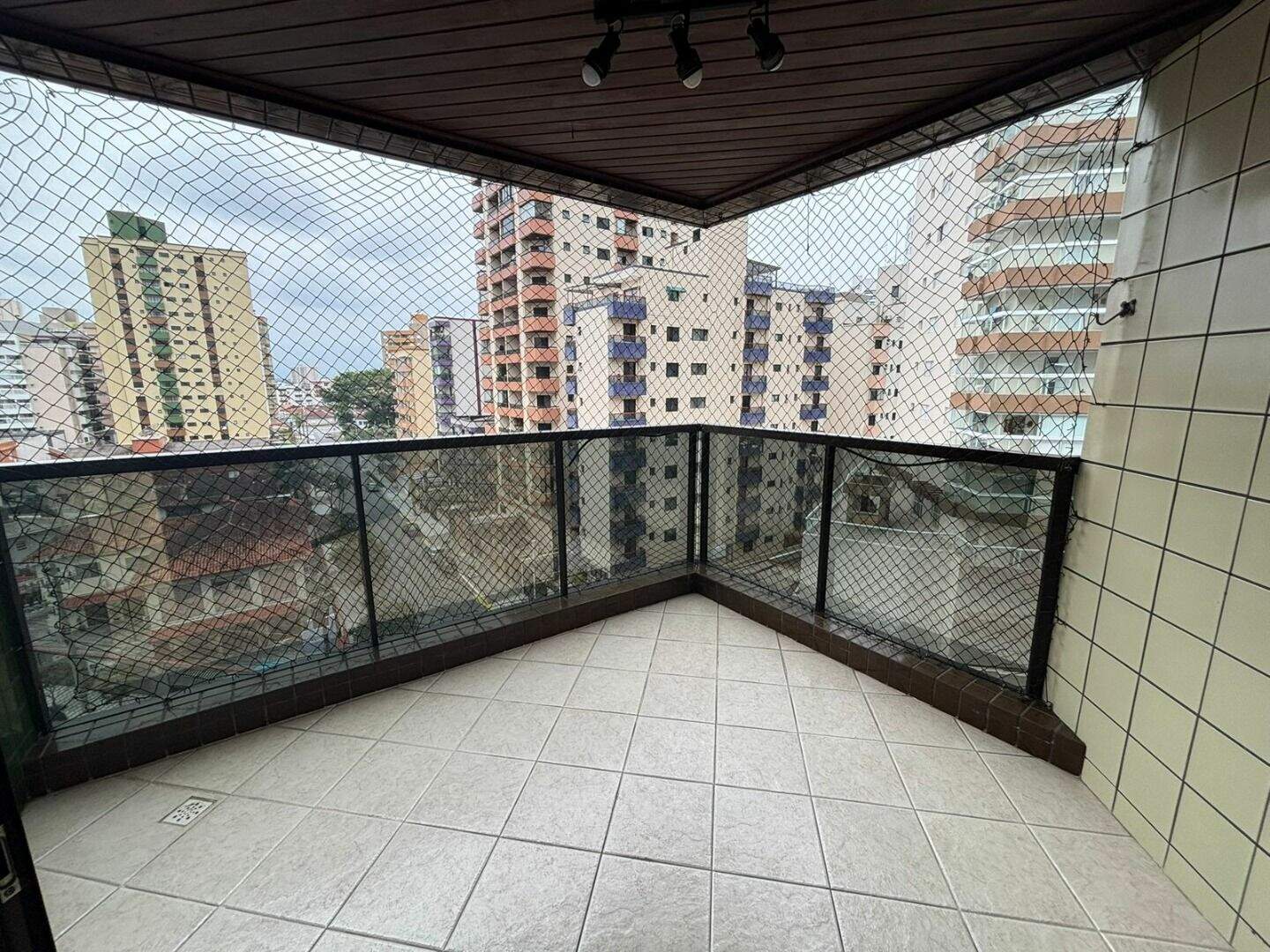 Apartamento à venda no Tupi: 