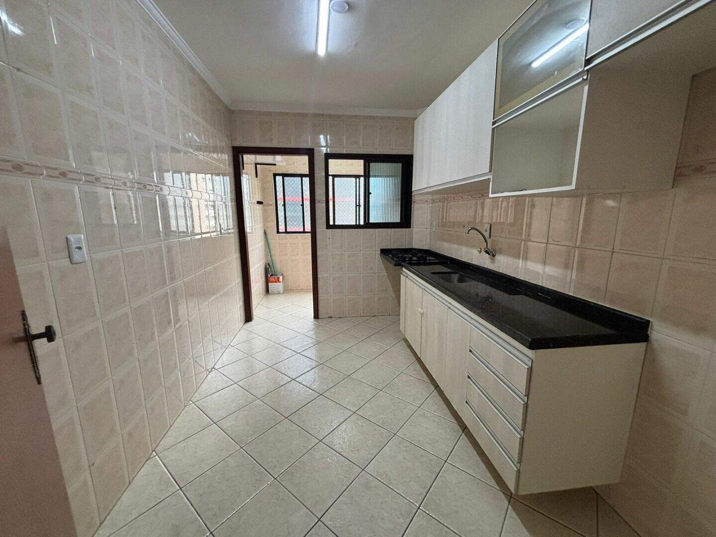 Apartamento à venda no Tupi: 