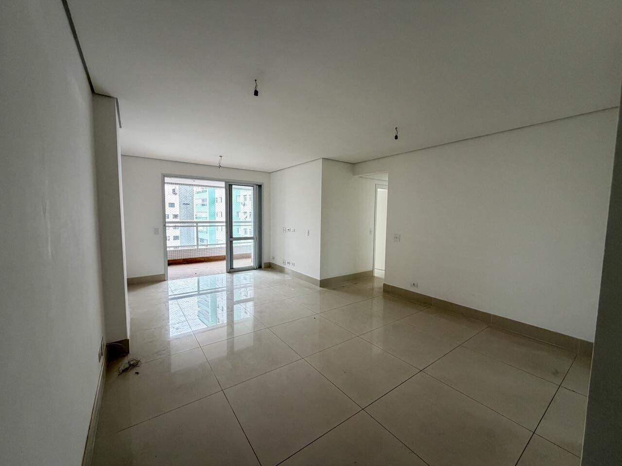 Apartamento à venda no Canto do Forte: 