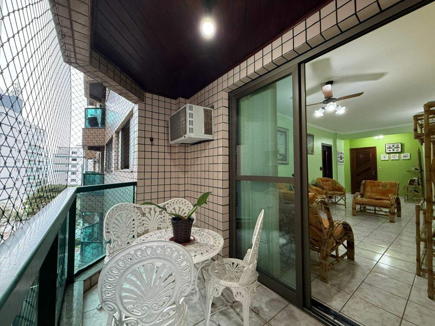 Apartamento à venda no Canto do Forte: 