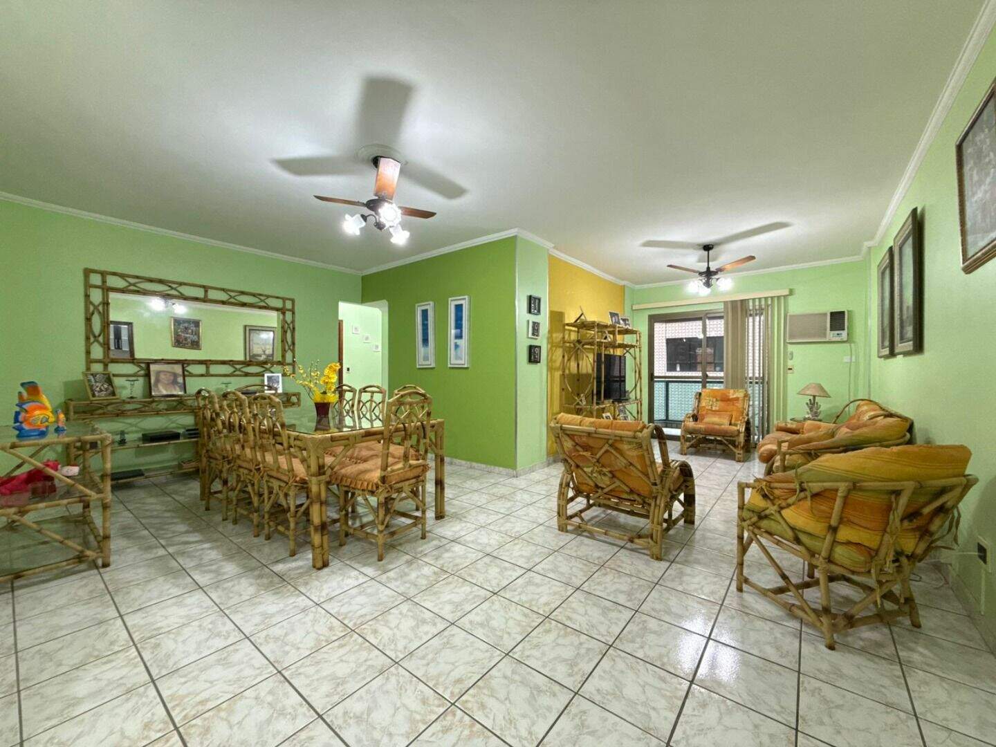 Apartamento à venda no Canto do Forte: 