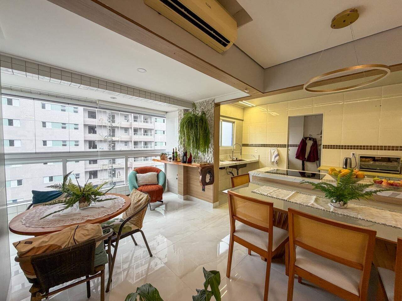 Apartamento à venda no Canto do Forte: 