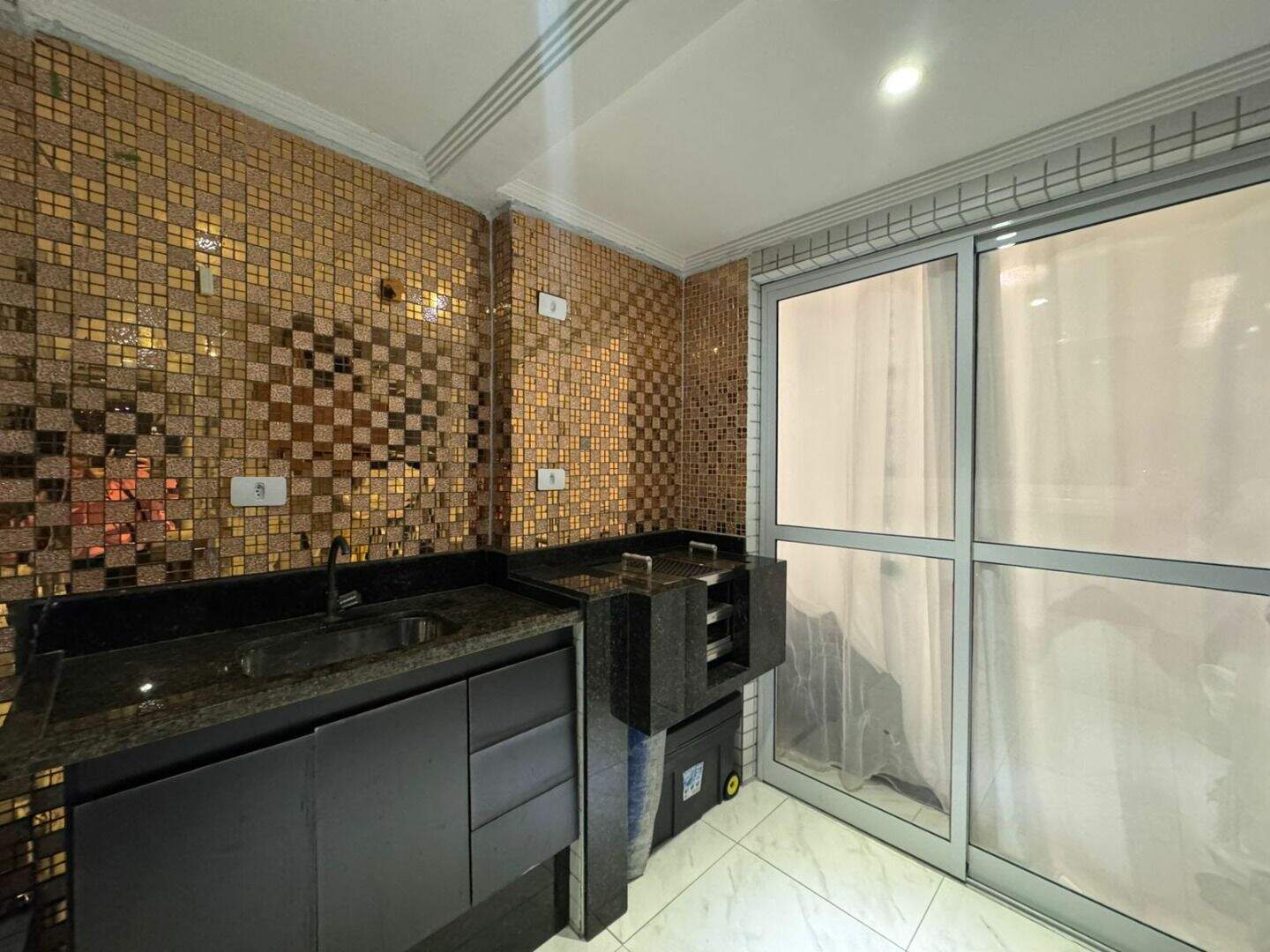 Apartamento à venda no Ocian: 