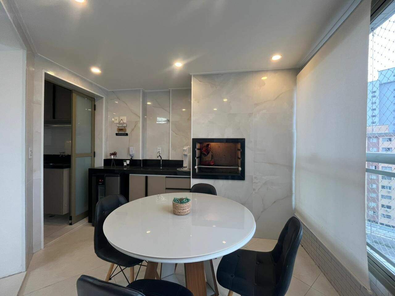 Apartamento à venda no Canto do Forte: 
