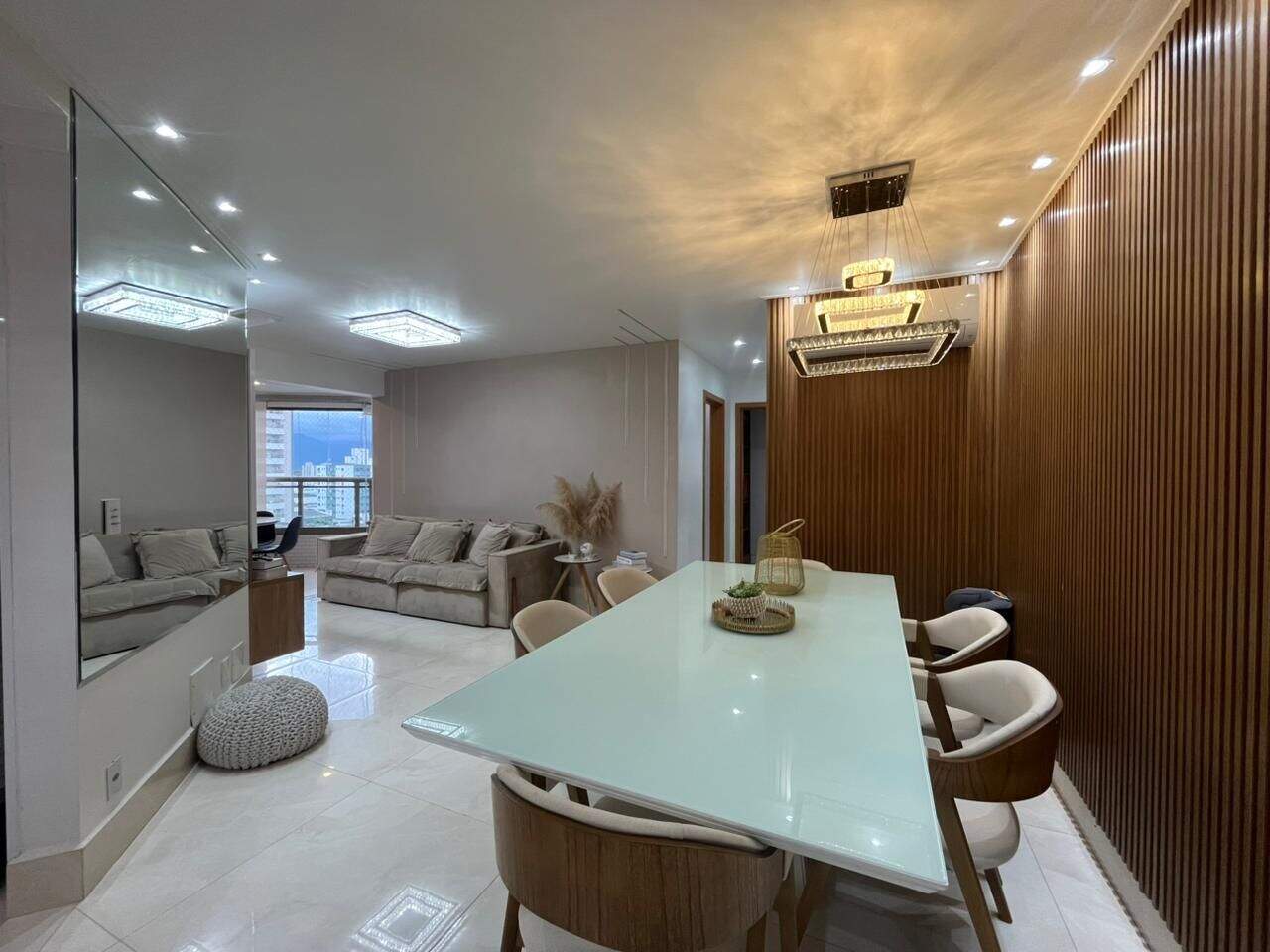 Apartamento à venda no Canto do Forte: 