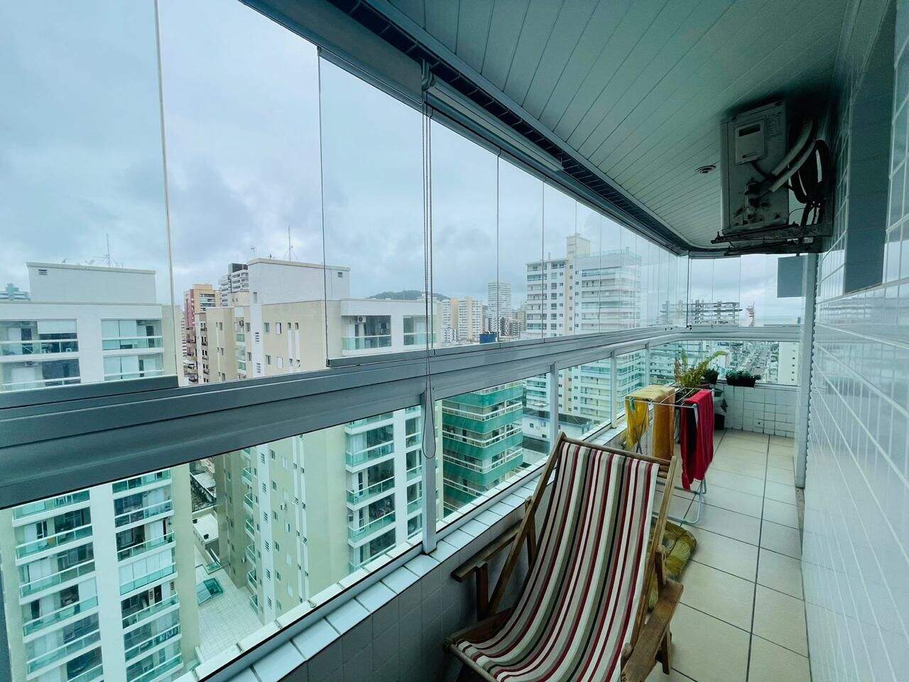 Apartamento à venda no Canto do Forte: 