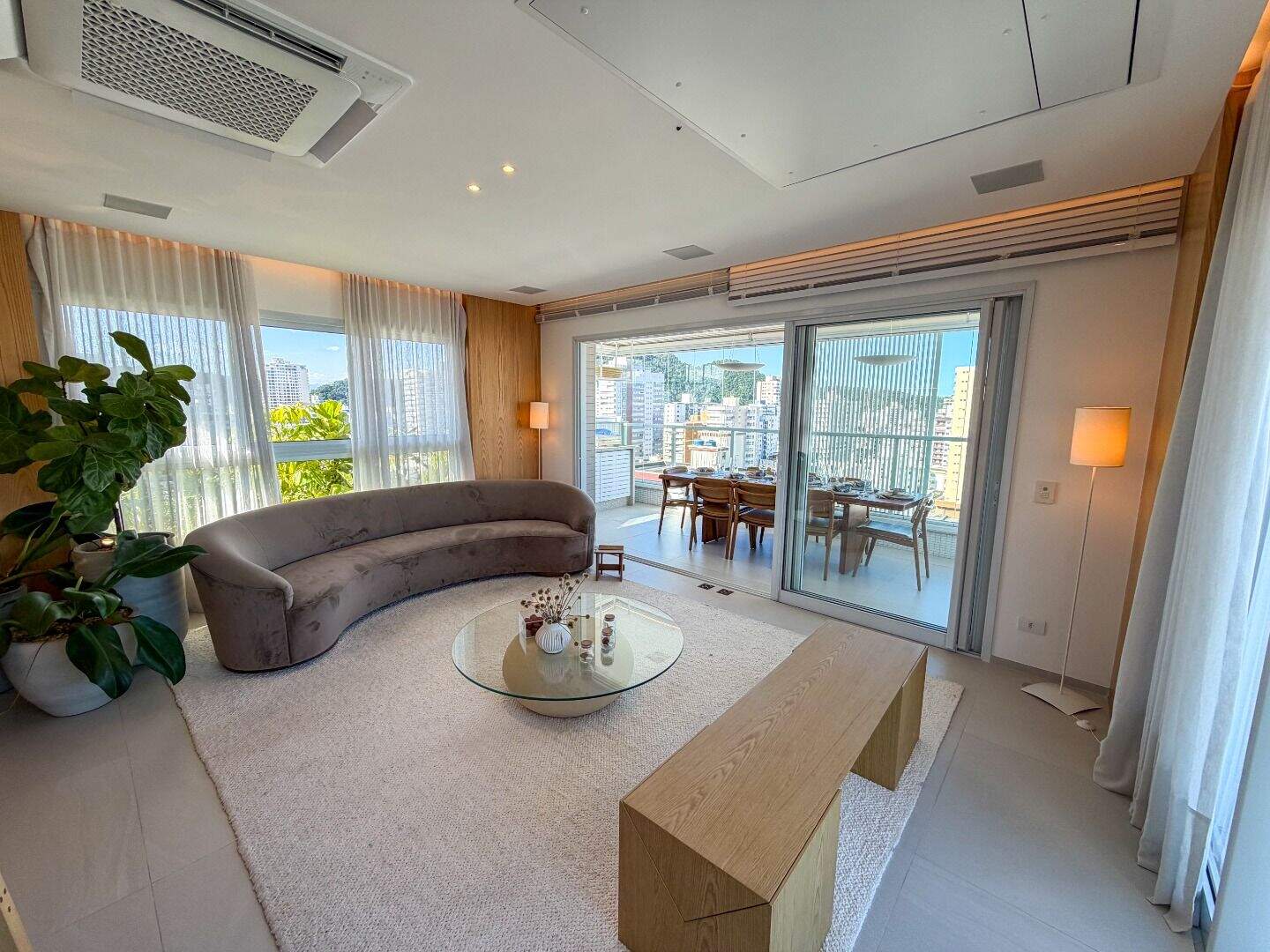 Apartamento à venda no Canto do Forte: 