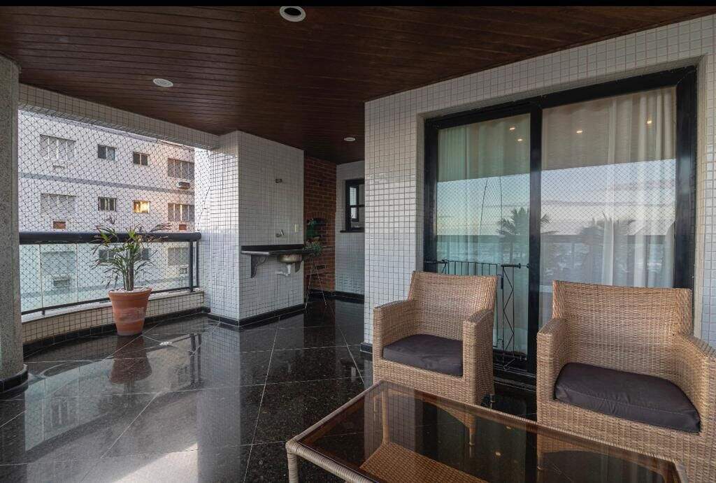Apartamento à venda no Canto do Forte: 