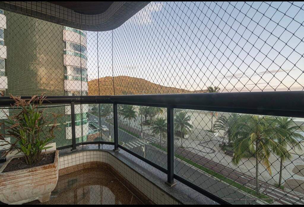 Apartamento à venda no Canto do Forte: 