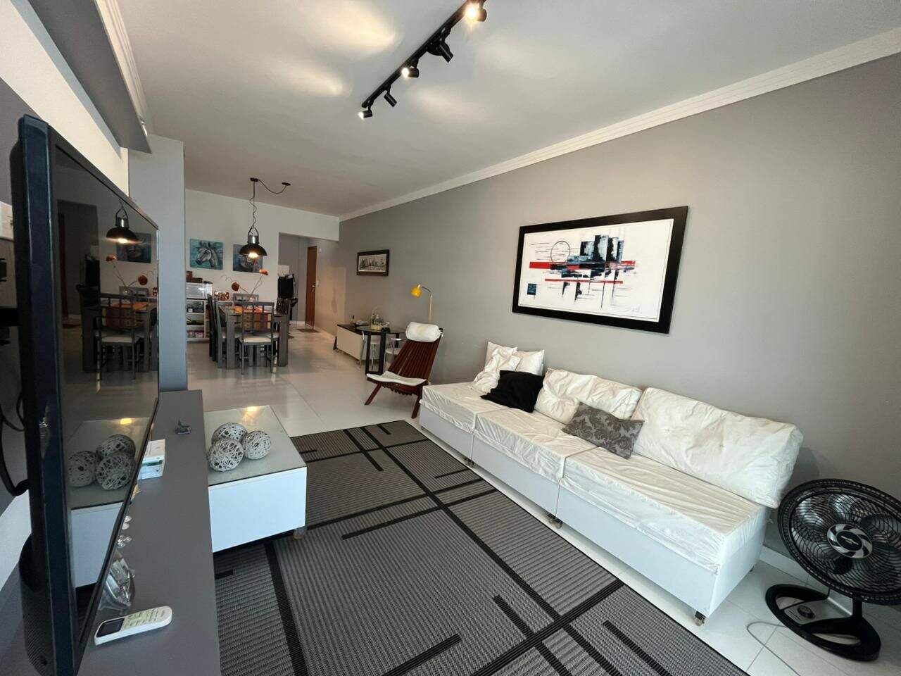 Apartamento à venda no Tupi: 