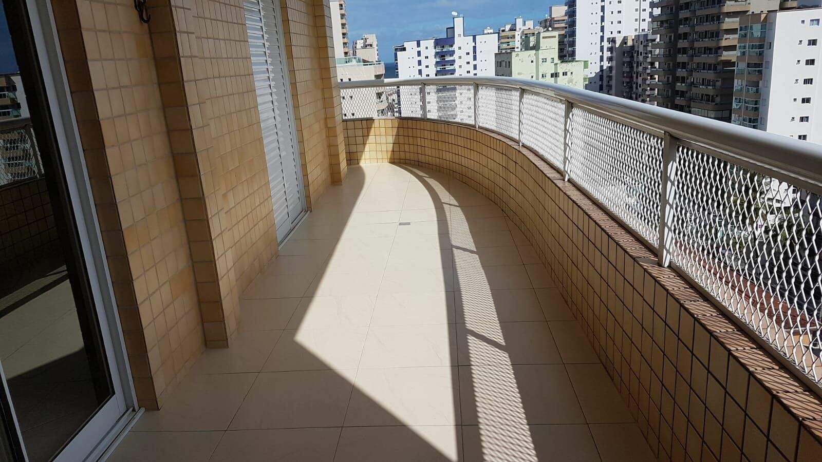 Apartamento à venda no Tupi: 