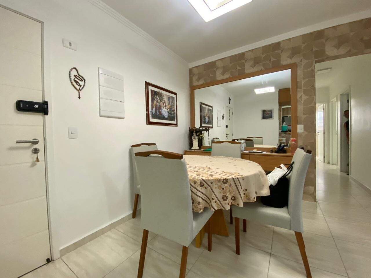 Apartamento à venda no Tupi: 