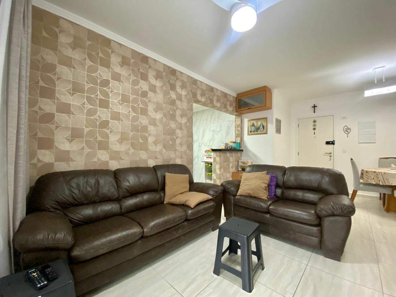 Apartamento à venda no Tupi: 