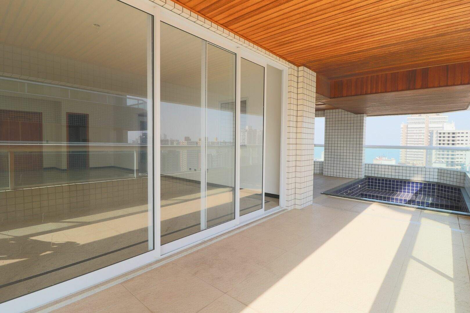Apartamento à venda no Canto do Forte: 