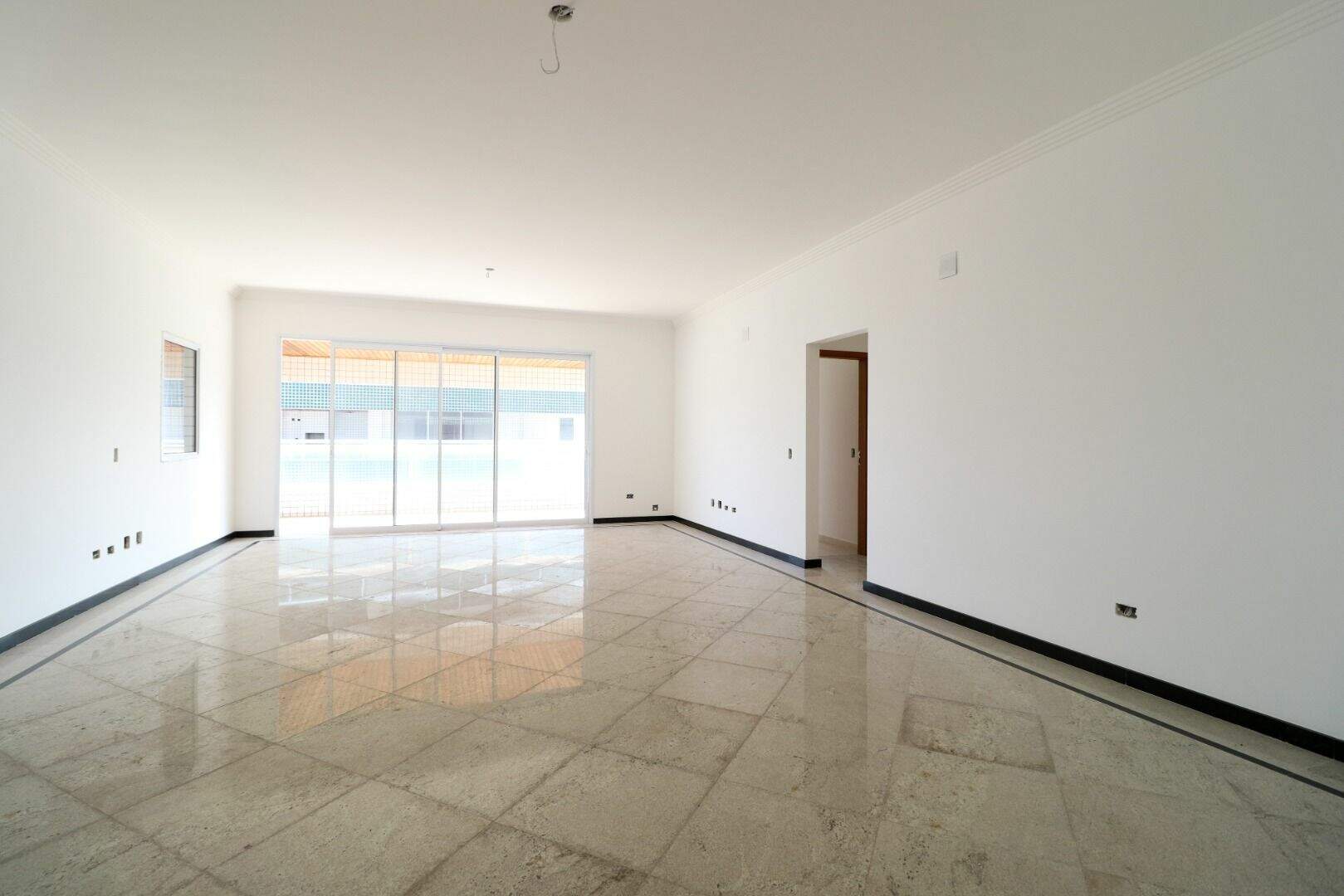 Apartamento à venda no Canto do Forte: 
