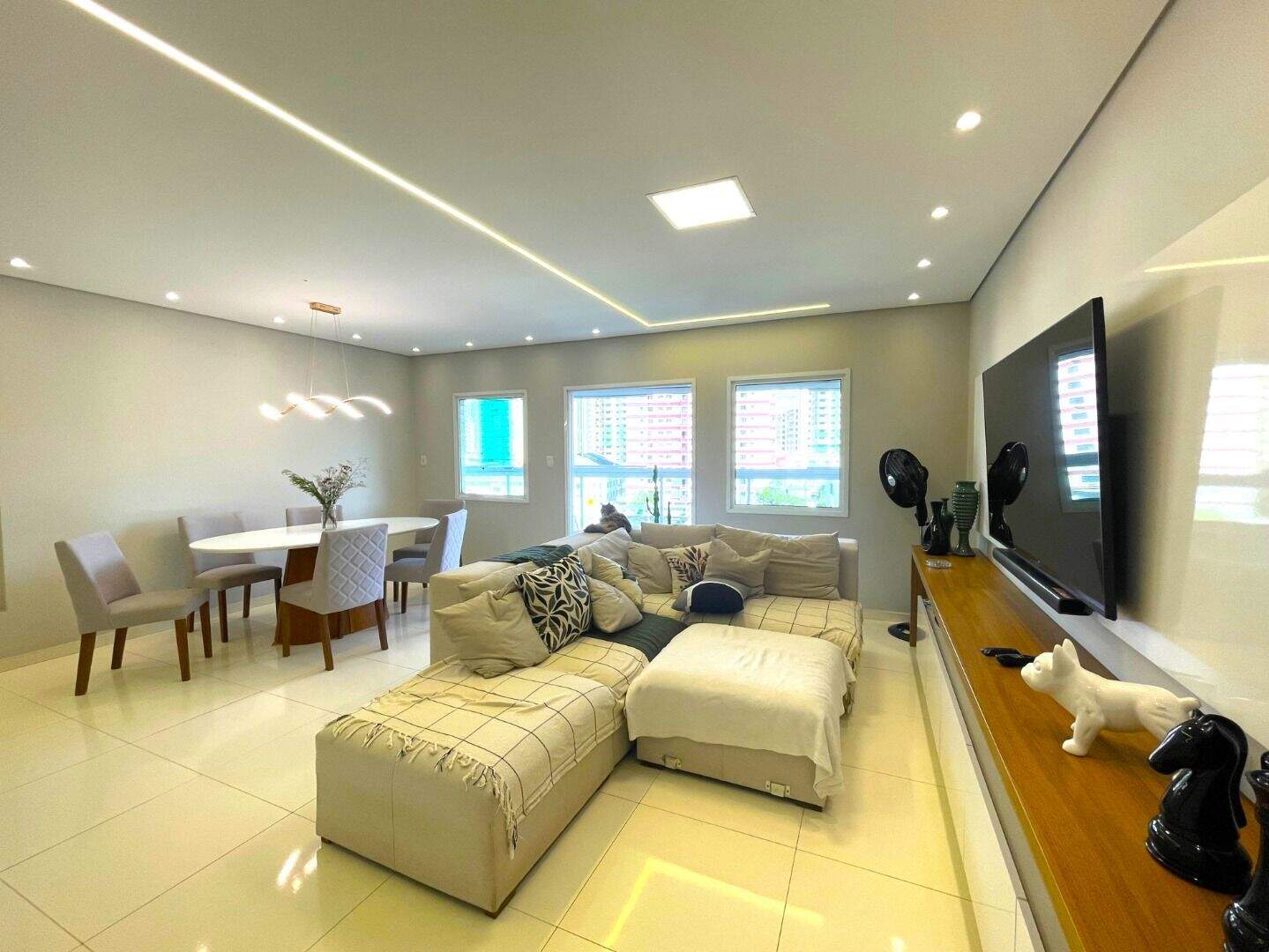 Apartamento à venda no Canto do Forte: 
