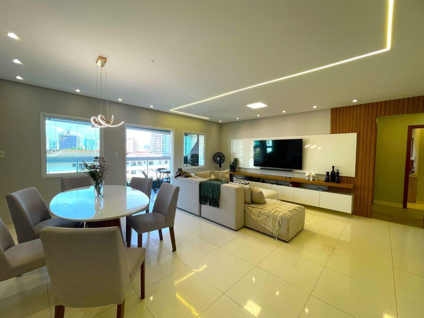Apartamento à venda no Canto do Forte: 