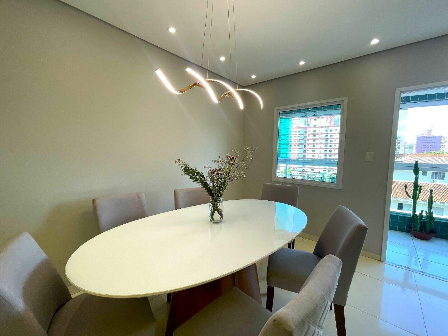 Apartamento à venda no Canto do Forte: 