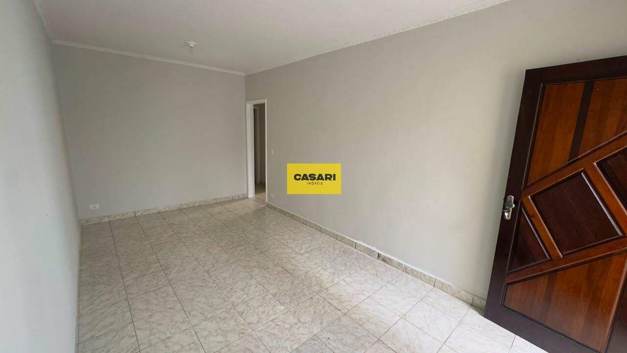 Casa para para aluguel no bairro Jardim Saracantan, São Bernardo do Campo - Casari Imóveis: 