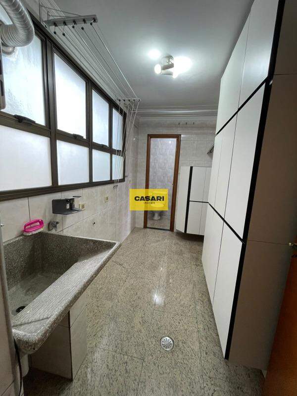Apartamento para para aluguel no bairro Jardim do Mar, São Bernardo do Campo - Casari Imóveis: 