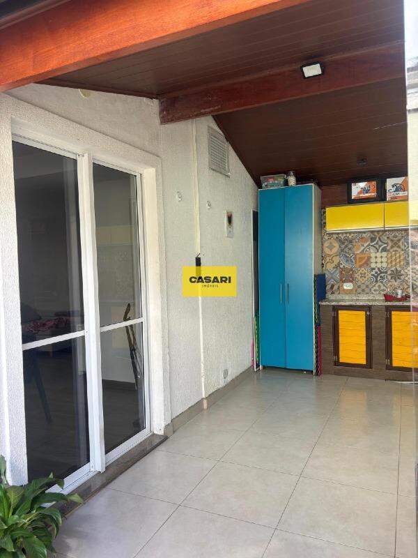 Sobrado para à venda no bairro Jordanópolis, São Bernardo do Campo - Casari Imóveis: 