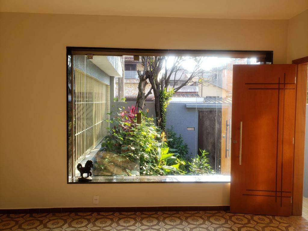 Casa Assobradada à venda no Baeta Neves: 