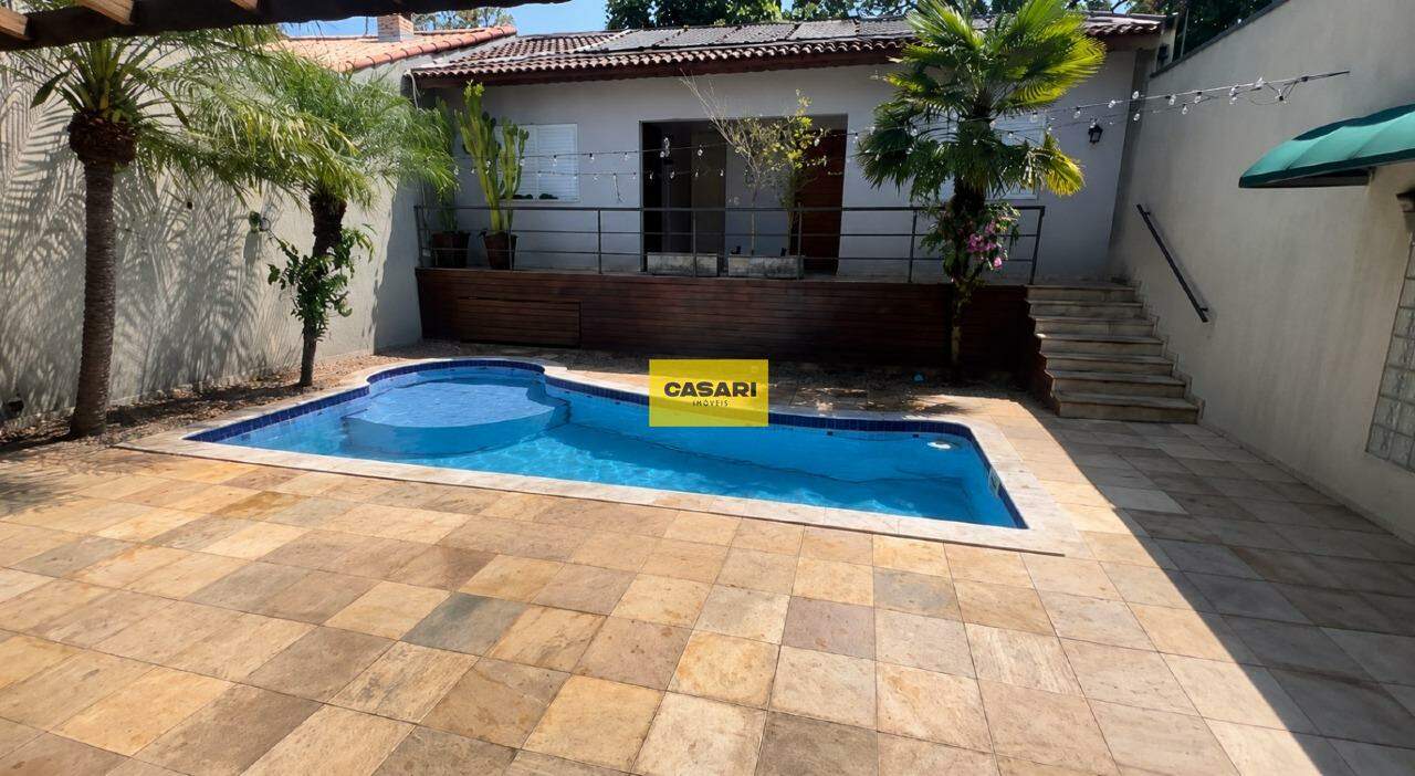 Sobrado para à venda no bairro Jordanópolis, São Bernardo do Campo - Casari Imóveis: 