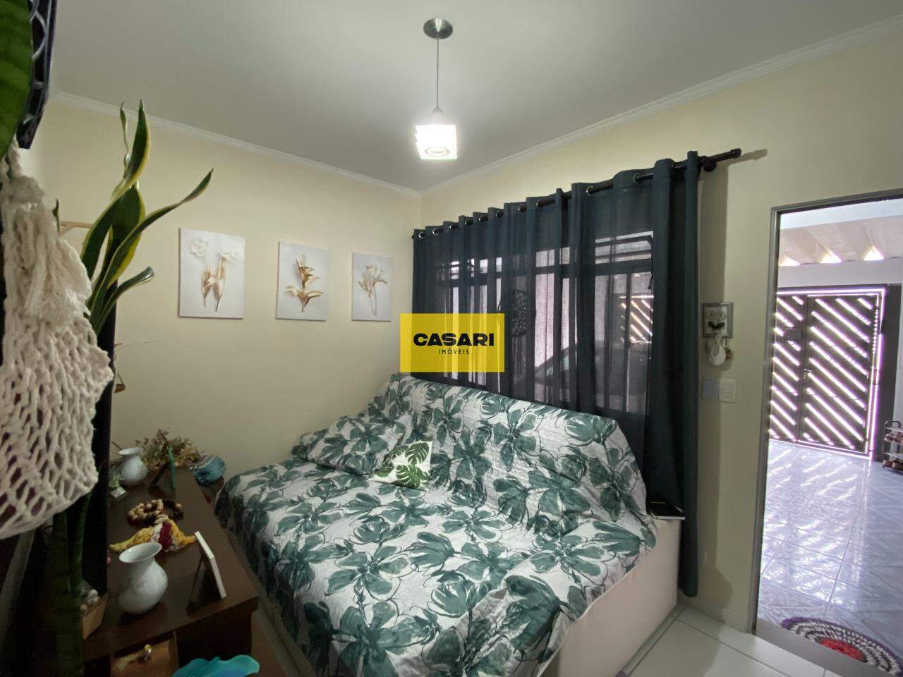 Casa para à venda no bairro Taboão, São Bernardo do Campo - Casari Imóveis: 