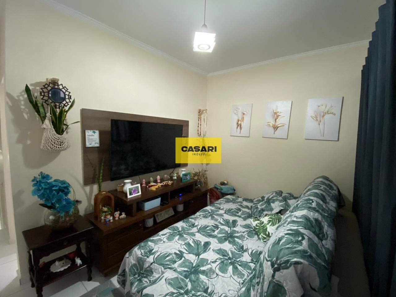 Casa para à venda no bairro Taboão, São Bernardo do Campo - Casari Imóveis: 