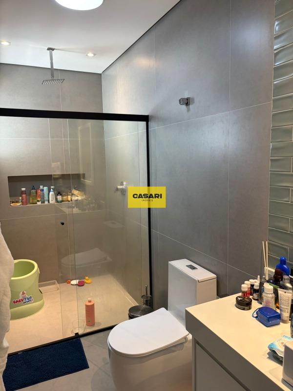 Sobrado para à venda no bairro Anchieta, São Bernardo do Campo - Casari Imóveis: 