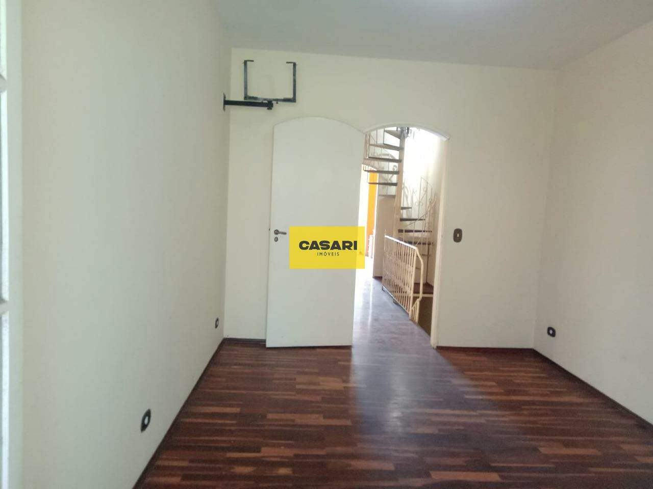 Sobrado para à venda no bairro Nova Petrópolis, São Bernardo do Campo - Casari Imóveis: 