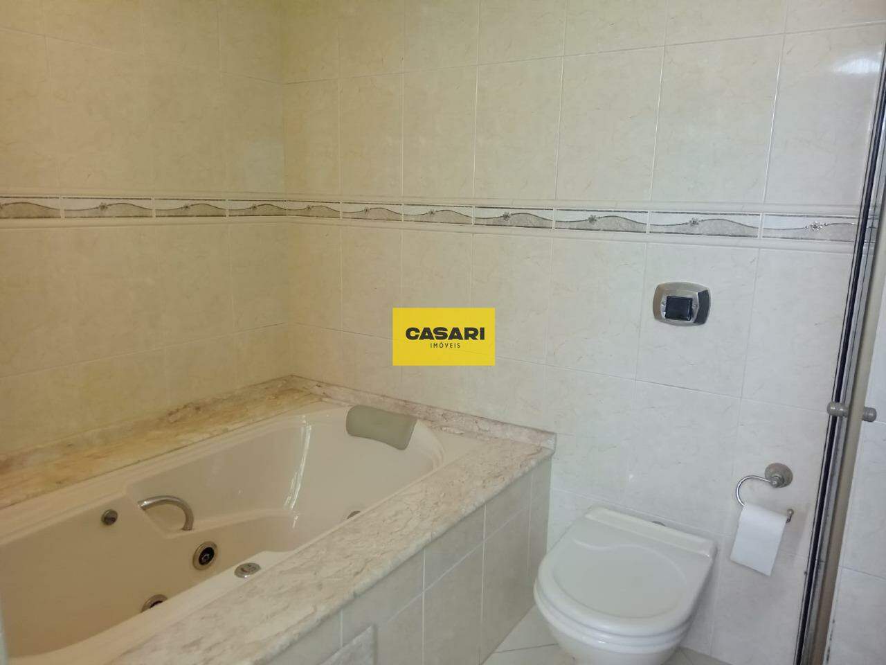 Sobrado para à venda no bairro Nova Petrópolis, São Bernardo do Campo - Casari Imóveis: 