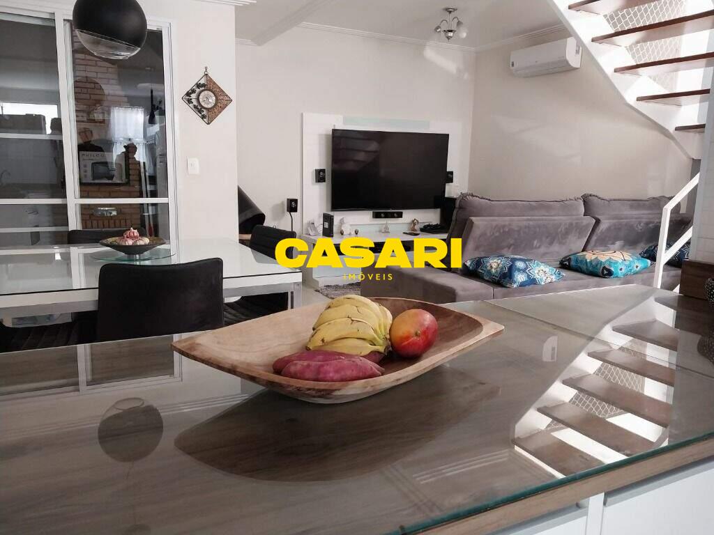 Sobrado para à venda no bairro Jordanópolis, São Bernardo do Campo - Casari Imóveis: 