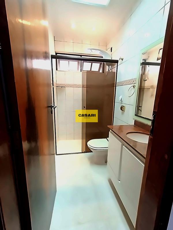 Sobrado para à venda no bairro Rudge Ramos, São Bernardo do Campo - Casari Imóveis: 